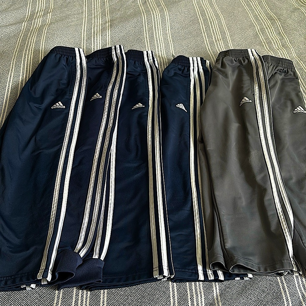 Adidas kids’ joggers, size 7